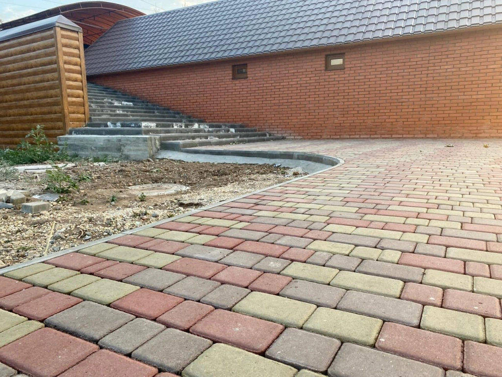 05.jpg